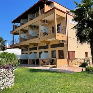 Helios Hotel