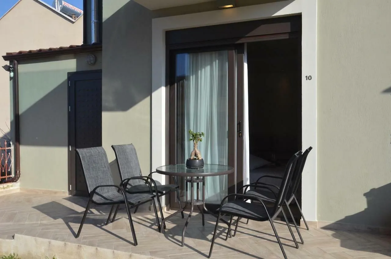 12 Doors Apartments Stavros  0*, Stavros (Thessaloniki) Greece