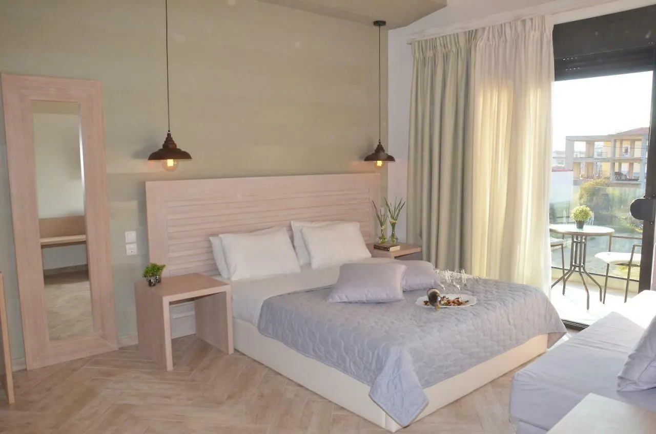 12 Doors Apartments Stavros